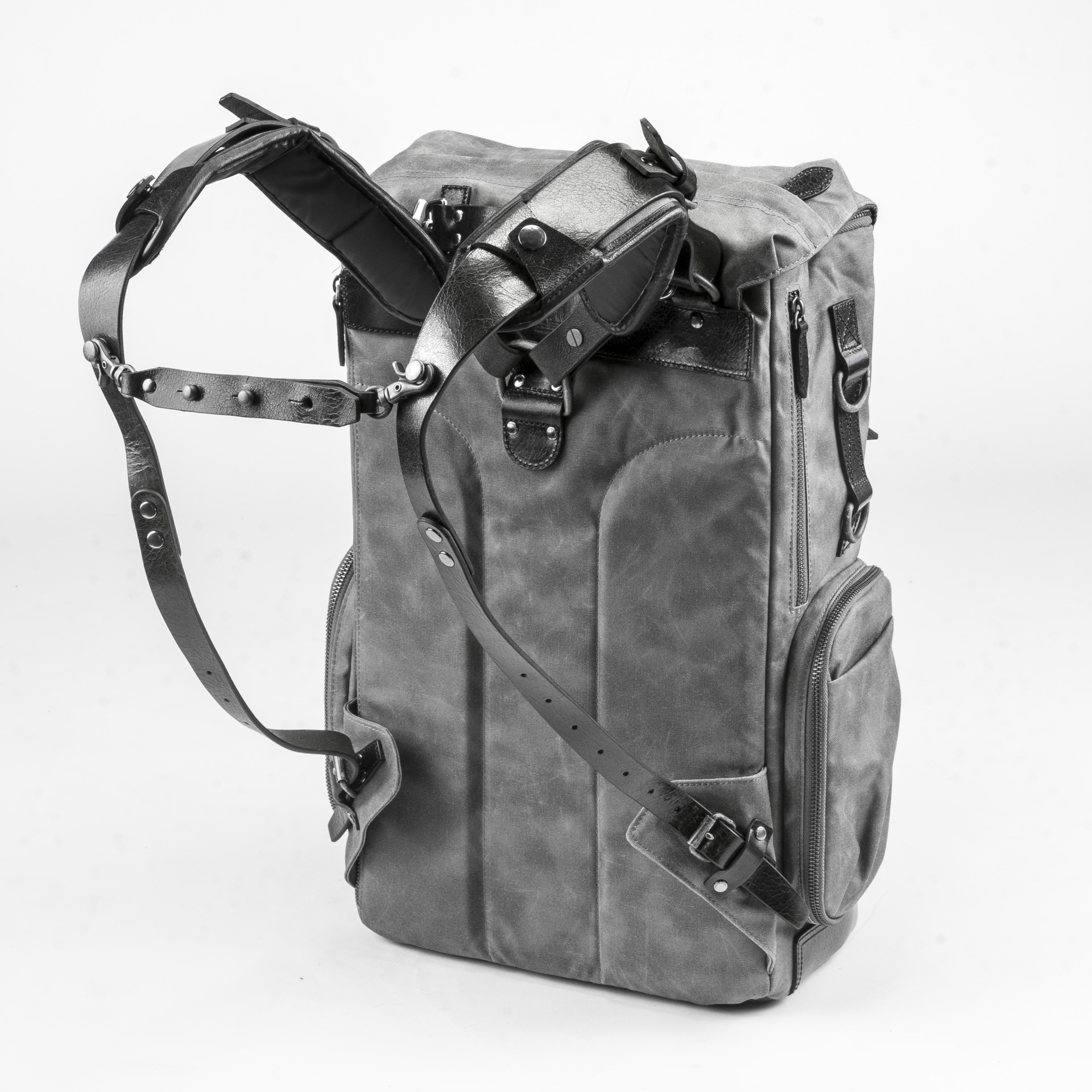 BLACK The Commander Daily Messenger Bag