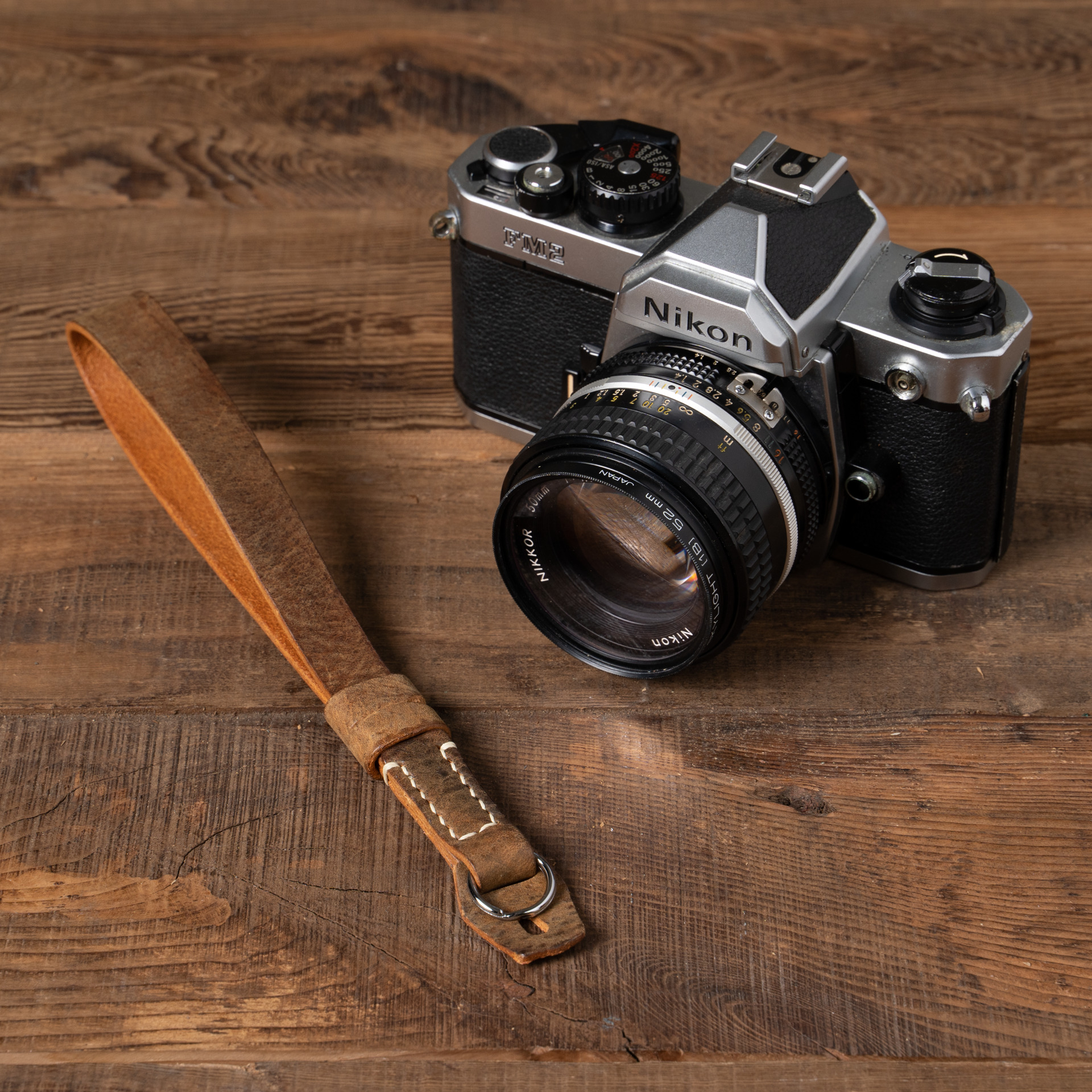Full Leather Camera Wrist Strap 006 (Cura Split Ring)