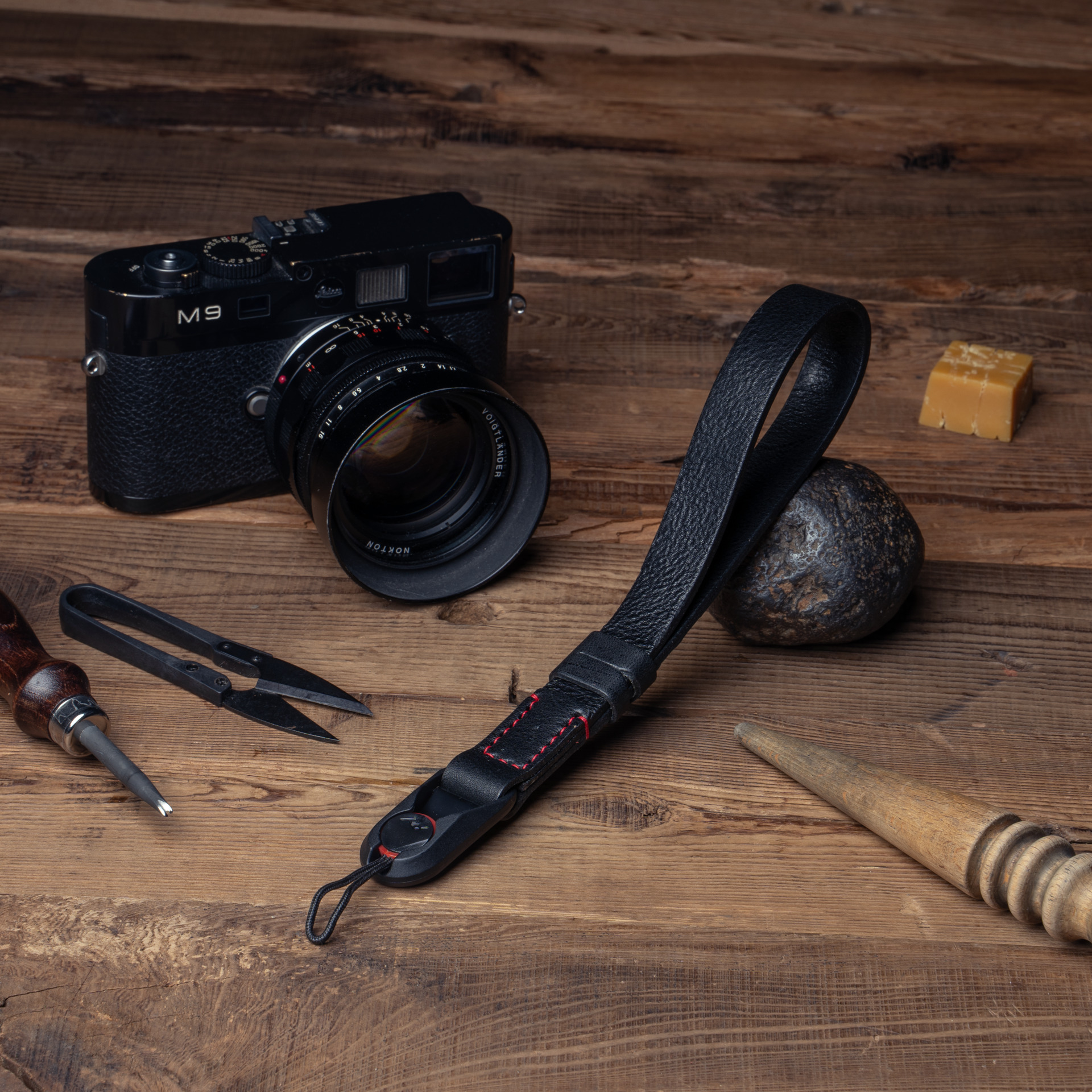 Premium Handcrafted Double-Sided Leather Wrist Strap 002 (Peak Design Anchor Link)
