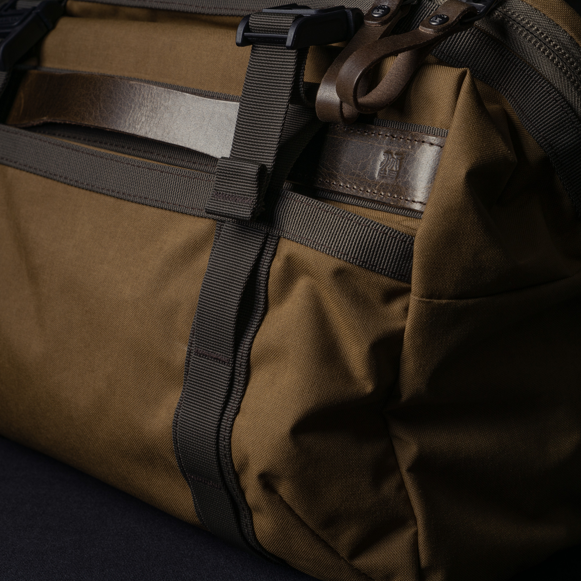 LIGHTNING RIDER V2 Sling Bag 13L