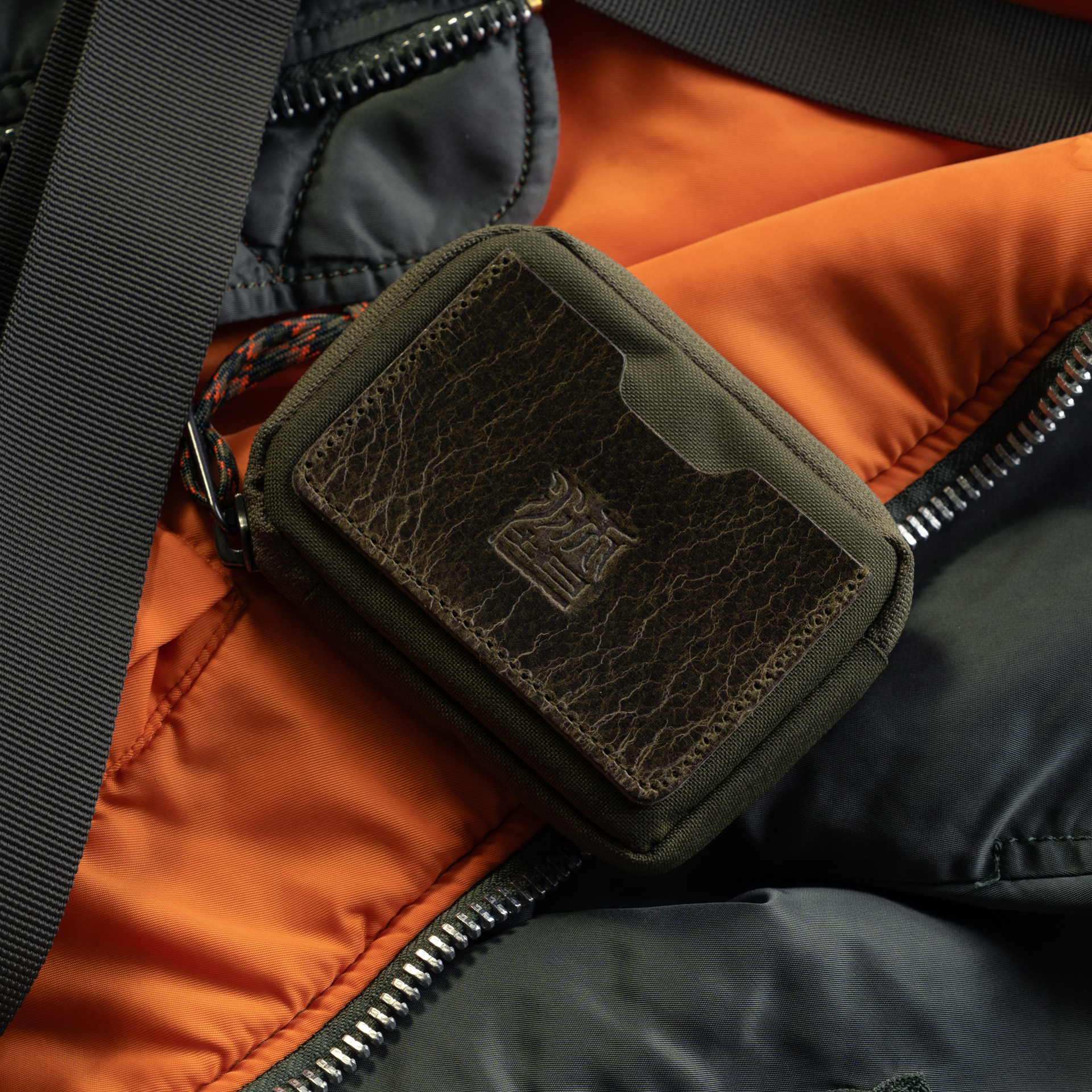 NYLON + LEATHER ESSENTIAL WALLET (2025 Father’s Day Limited Edition)