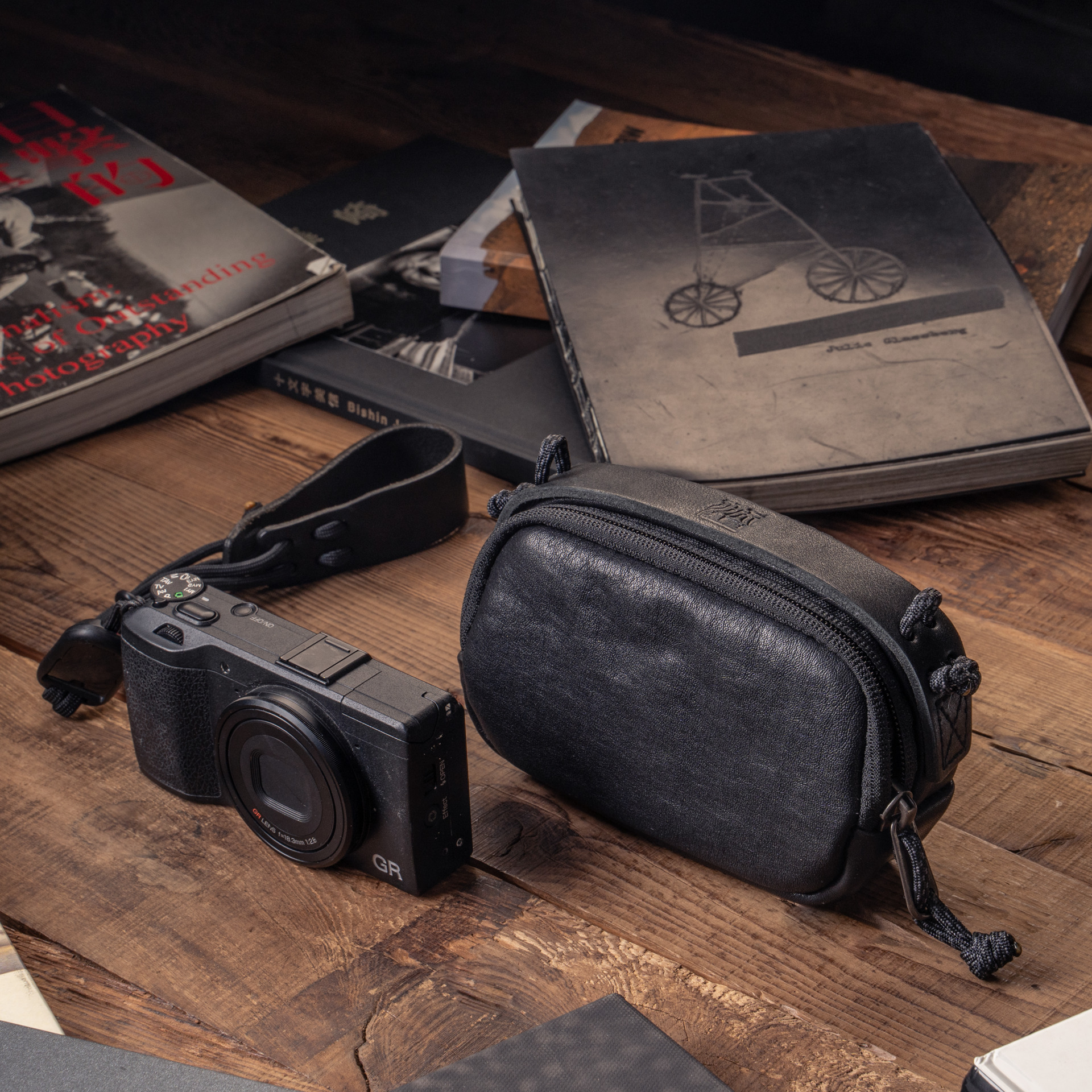Full Leather Portable Camera Pouch S