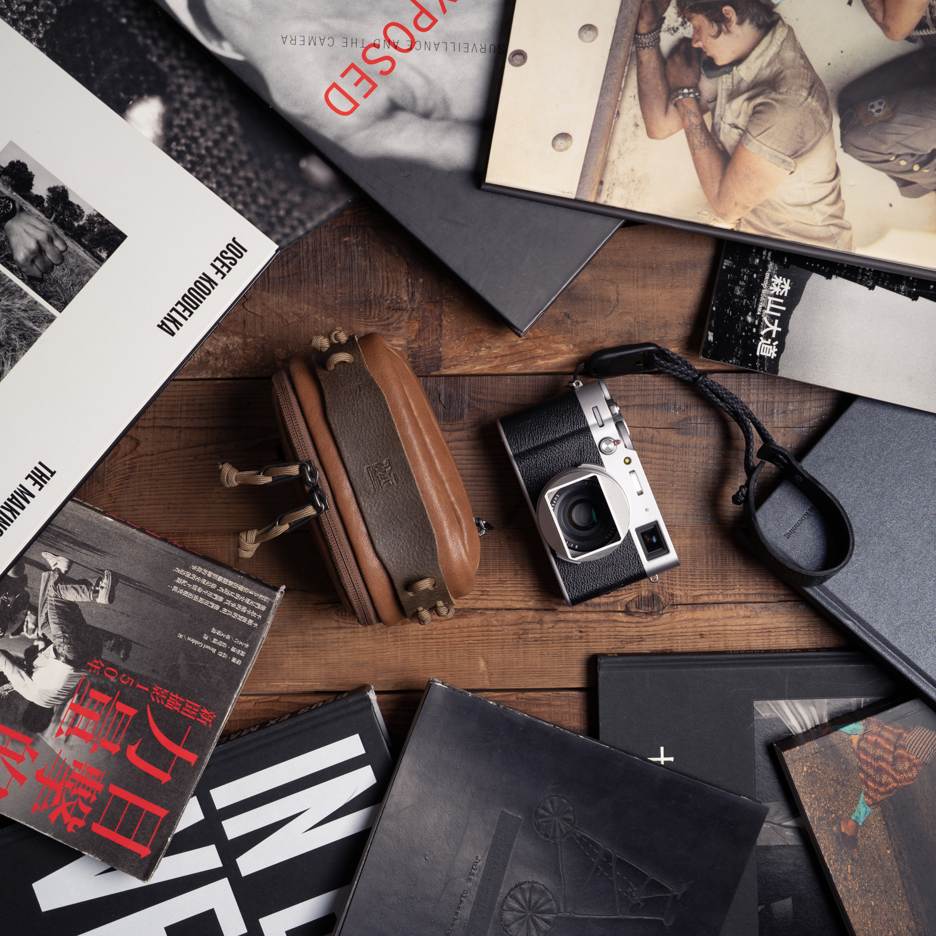 レザーポータブルカメラポーチ M