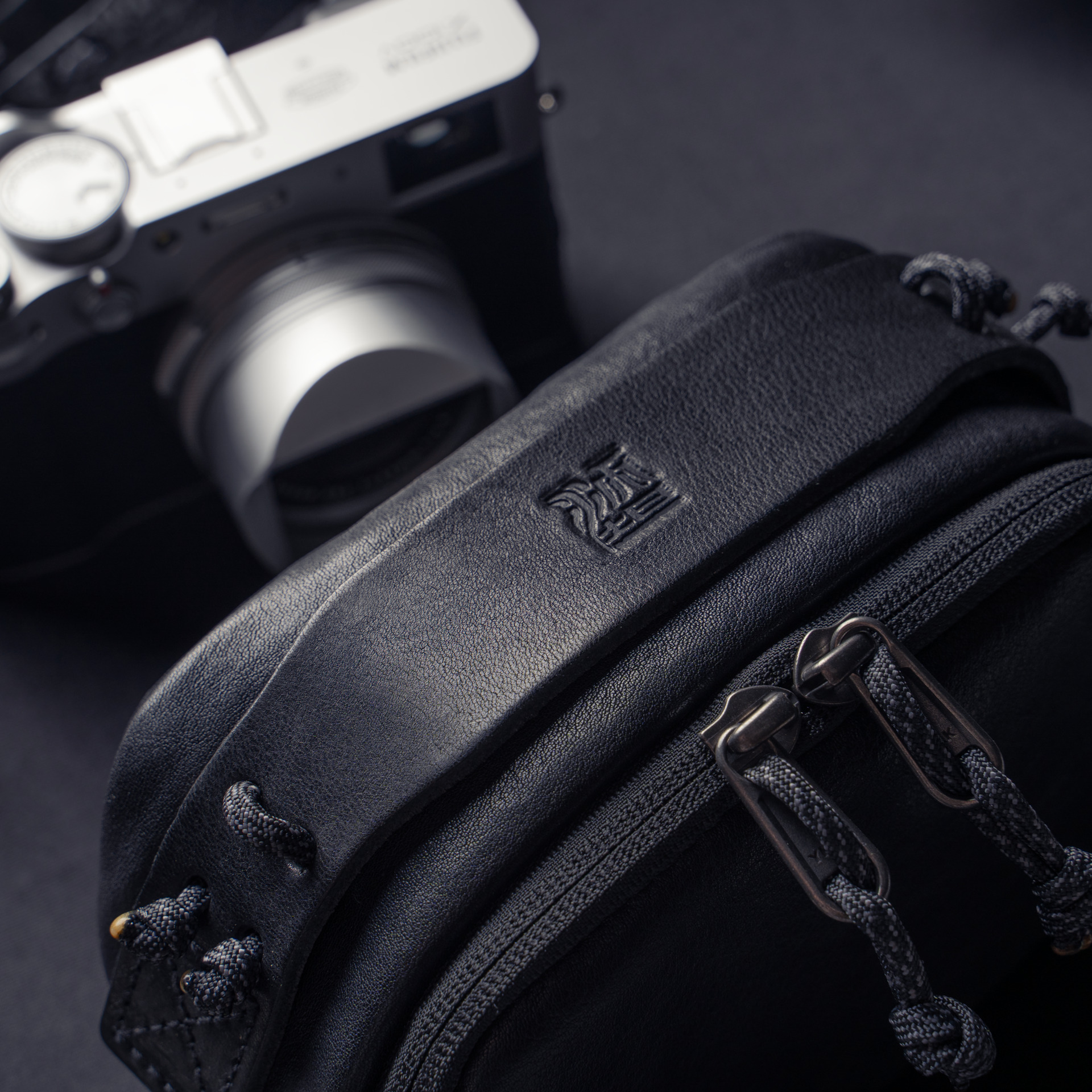 Full Leather Portable Camera Pouch M