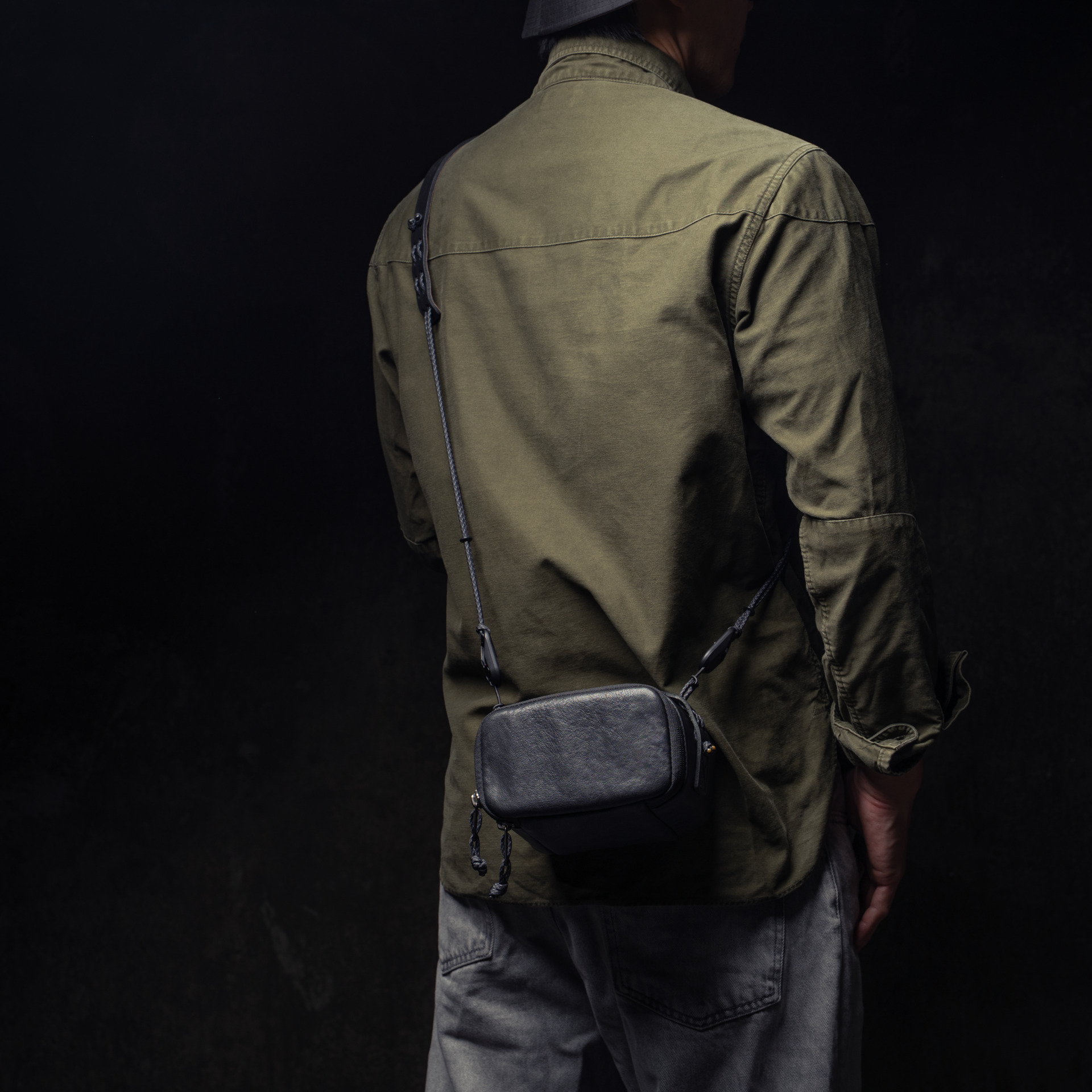 Full Leather Portable Camera Pouch L