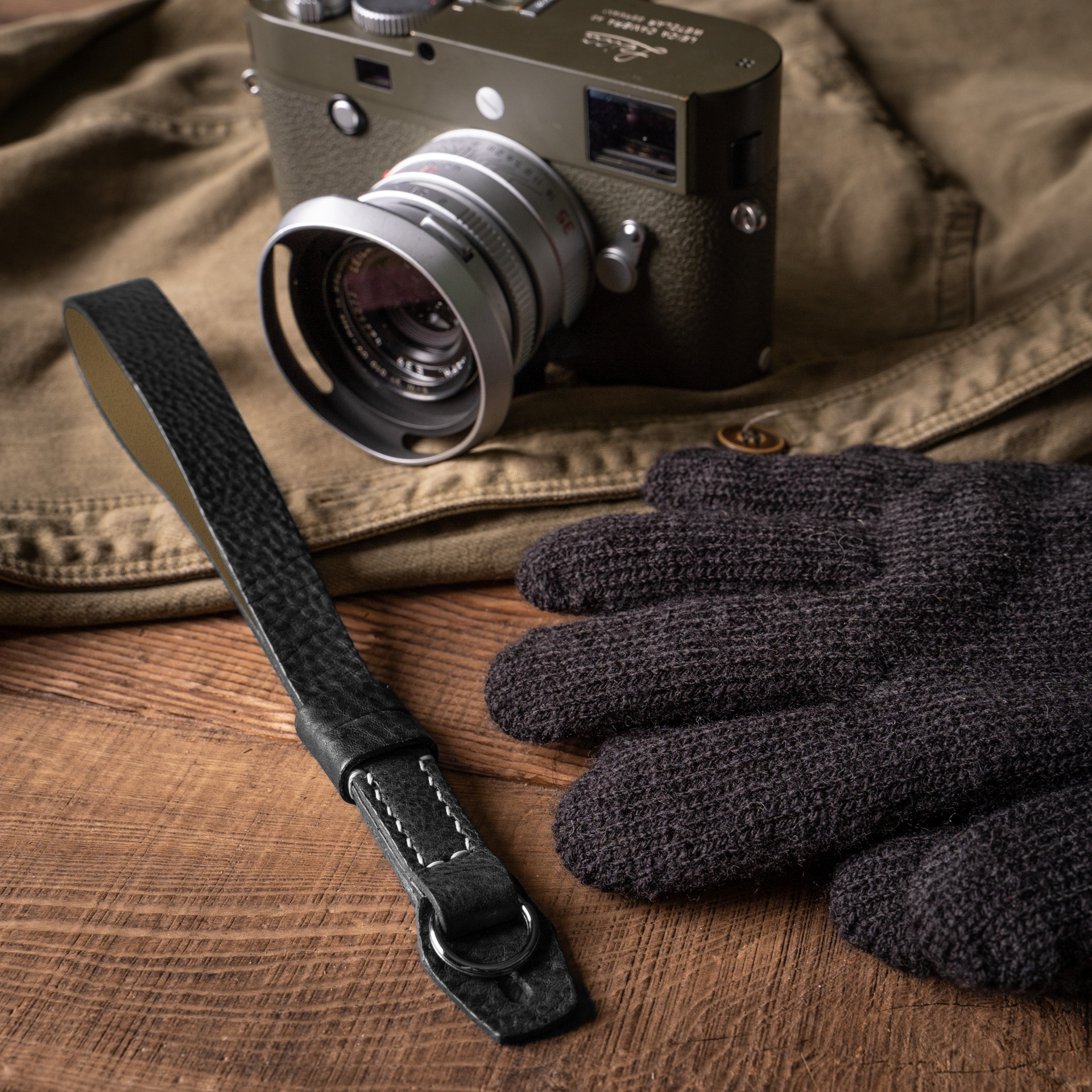 Full Leather Camera Wrist Strap 000 (Cura Split Ring)