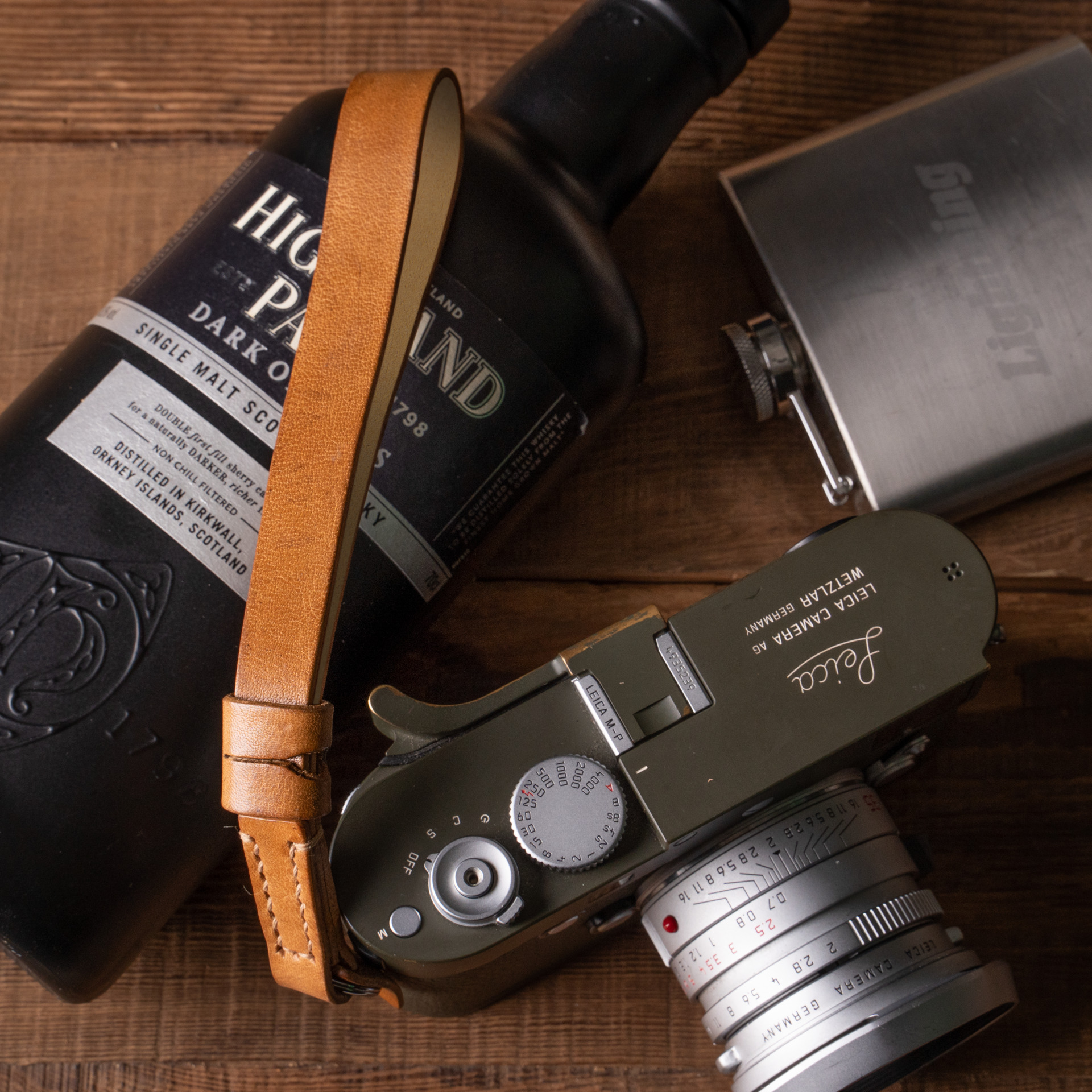 Hand Aged Leather Camera Wrist Strap 007 (Cura Split Ring)