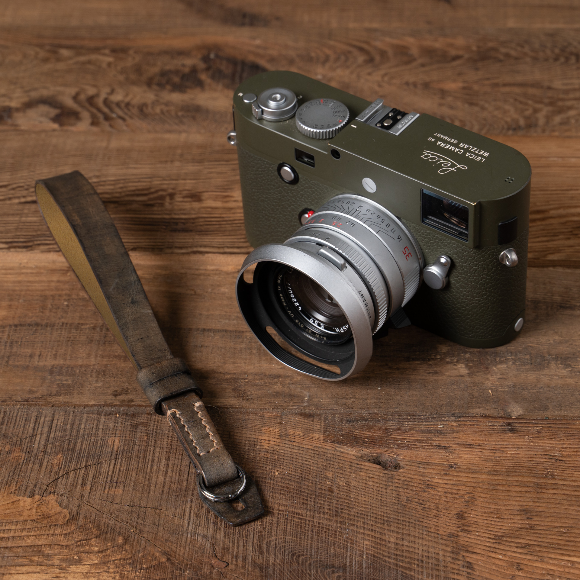 Hand Aged Leather Camera Wrist Strap 002 (Cura Split Ring)