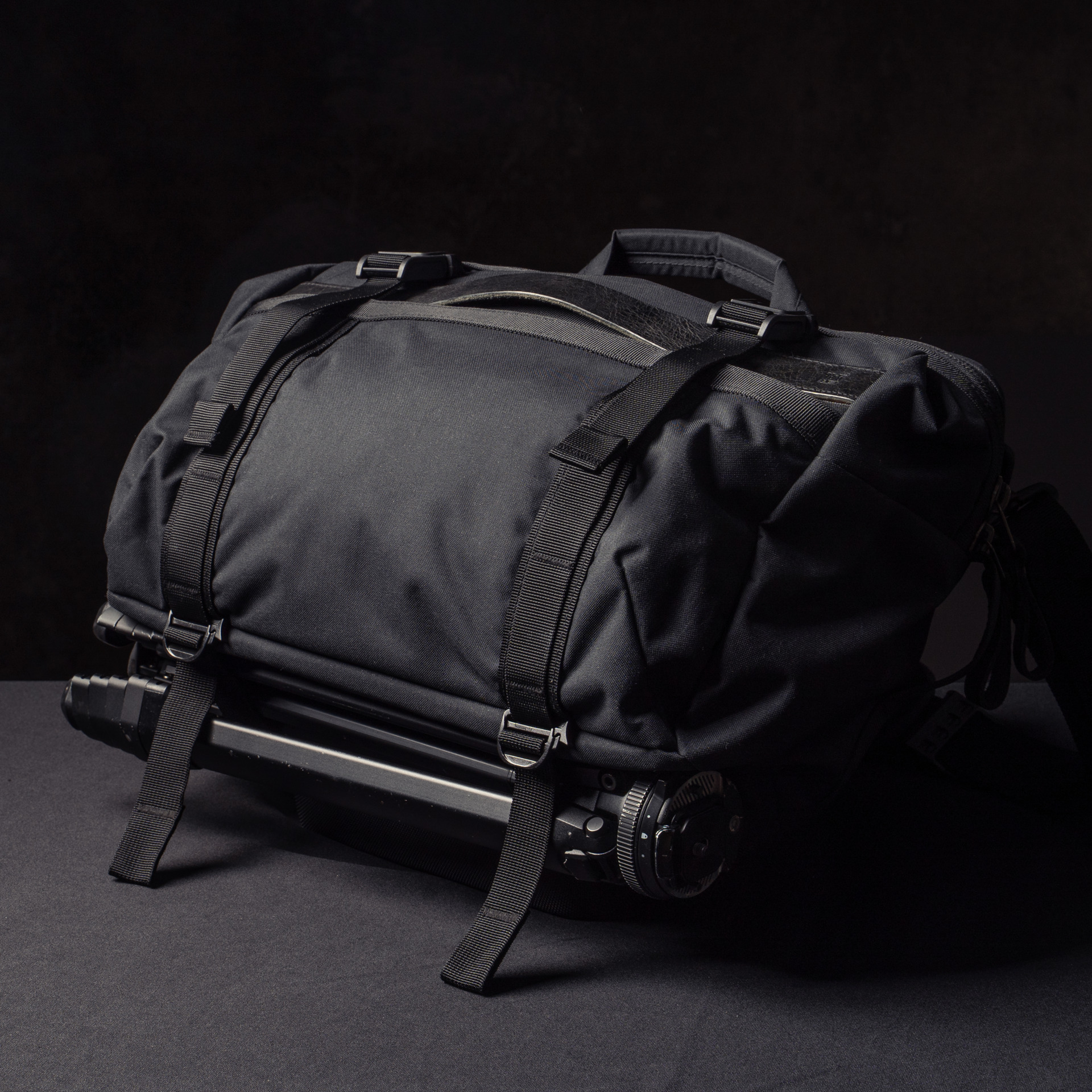 LIGHTNING RIDER V2 Sling Bag 13L