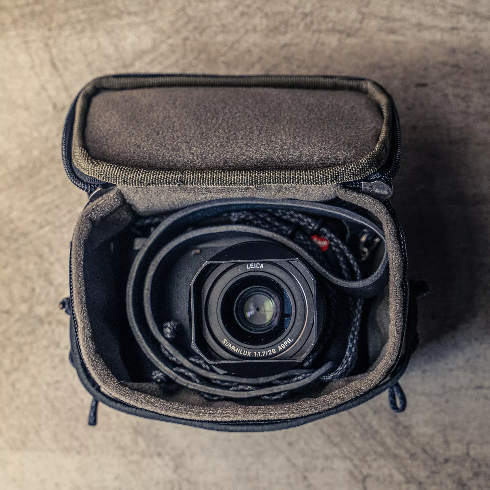 Portable Camera Pouch L