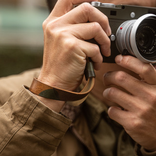 Full Leather Camera Wrist Strap 008 (Cura Split Ring)