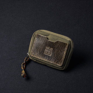 尼龍 + 皮革輕便錢包 (2025 Father’s Day Limited Edition)