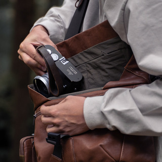 "PILOT" LEATHER TRAVEL CAMERA BAG 7L UPGRADED