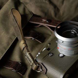 Full Leather Camera Wrist Strap 001 (Cura Split Ring)