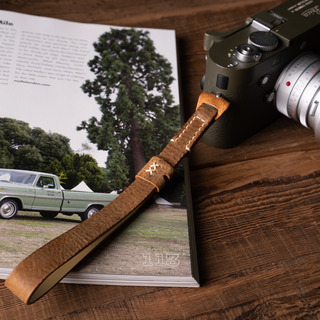 Full Leather Camera Wrist Strap 006 (Cura Split Ring)