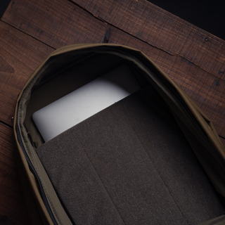 EasyPack 後背包 21L