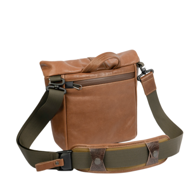 "PILOT" LEATHER TRAVEL CAMERA BAG 3.5L UPGRADED