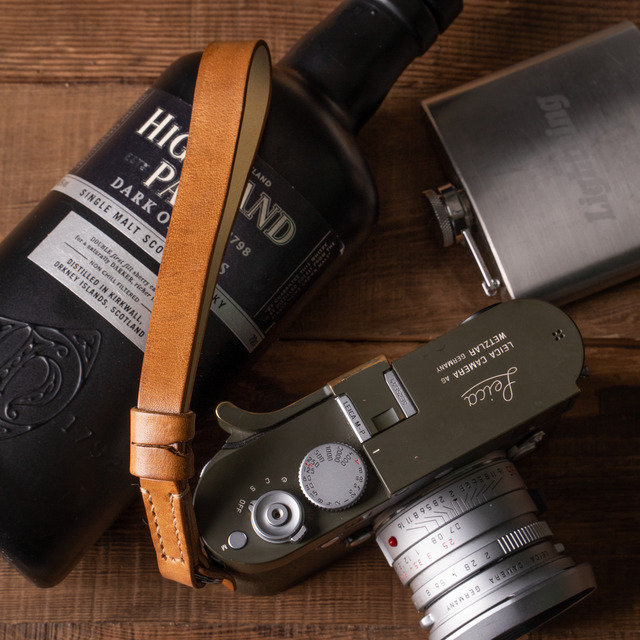 Hand Aged Leather Camera Wrist Strap 007 (Cura Split Ring)