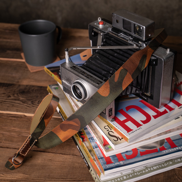 Full Leather Camera Neck Strap 008 Tapered (Cura Split Rings)