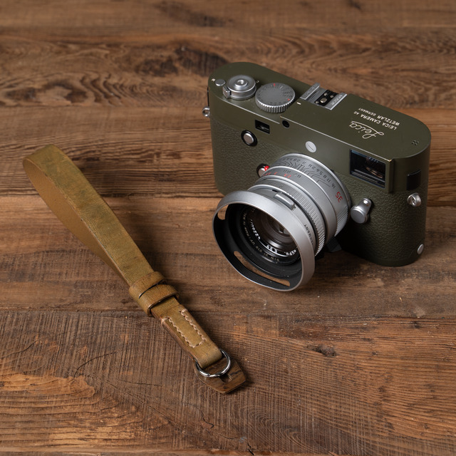 Hand Aged Leather Camera Wrist Strap 001 (Cura Split Ring)